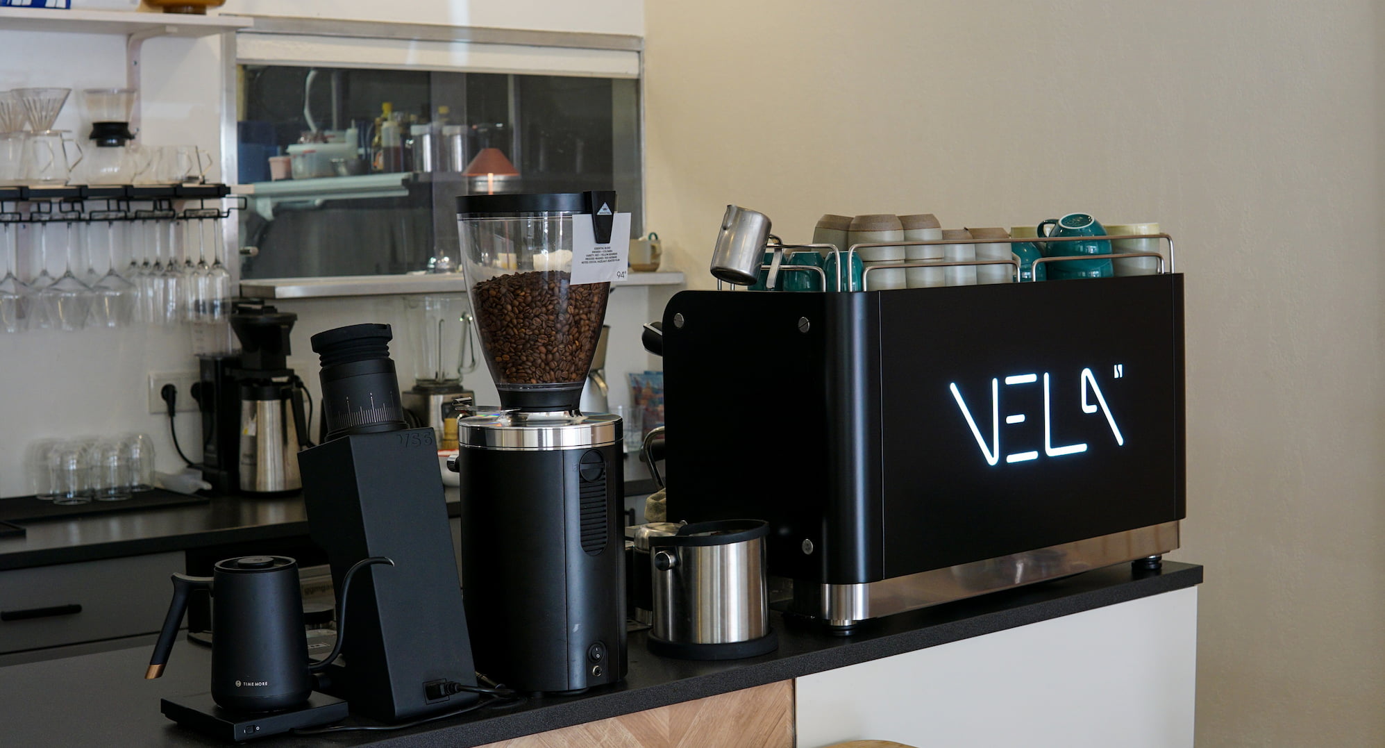 Specialty coffee and brunch at Hani Café Costa de Caparica